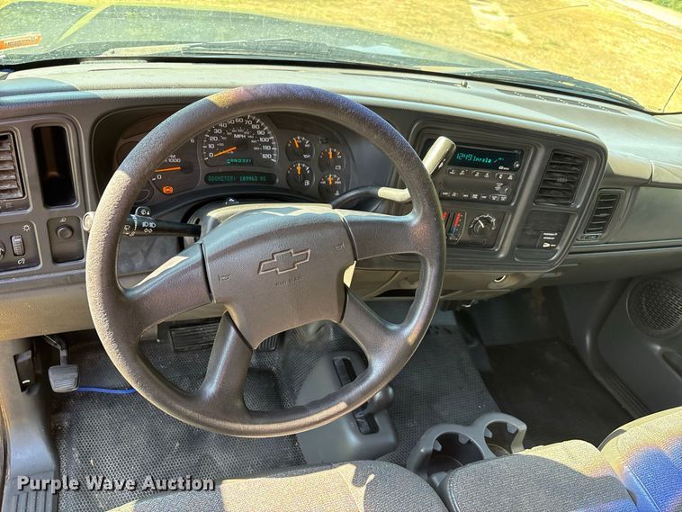 image for item ER3280 2003 Chevrolet Silverado 1500 Ext. Cab pickup truck