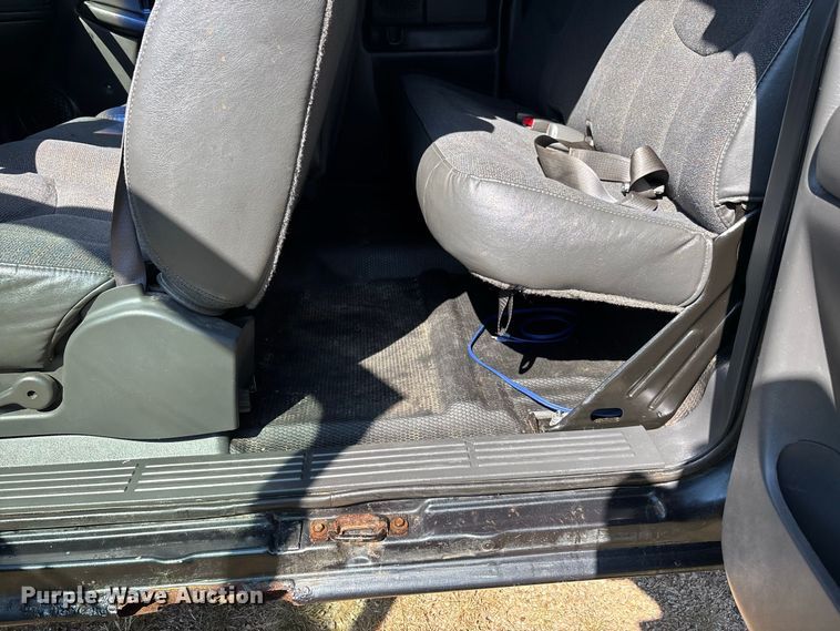 image for item ER3280 2003 Chevrolet Silverado 1500 Ext. Cab pickup truck