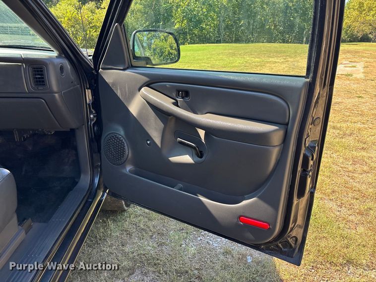 image for item ER3280 2003 Chevrolet Silverado 1500 Ext. Cab pickup truck