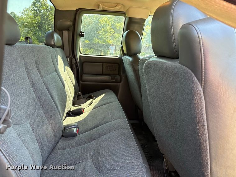 image for item ER3280 2003 Chevrolet Silverado 1500 Ext. Cab pickup truck