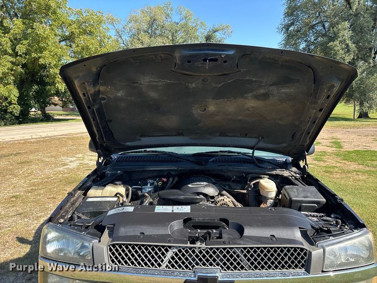 image for item ER3280 2003 Chevrolet Silverado 1500 Ext. Cab pickup truck