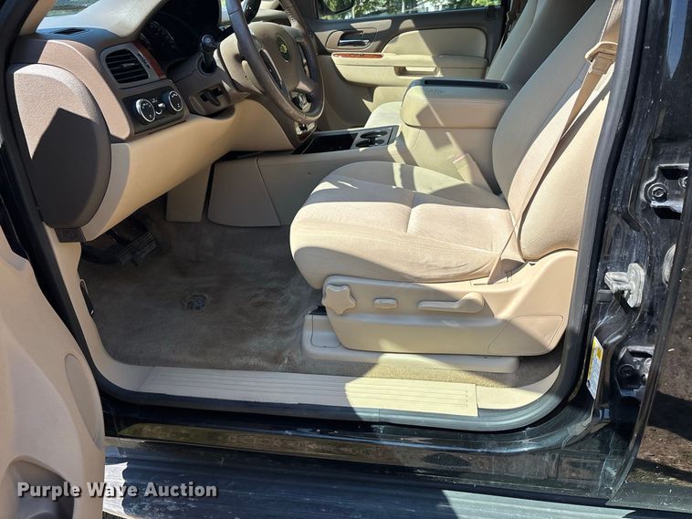 image for item ER3281 2013 Chevrolet Tahoe SUV