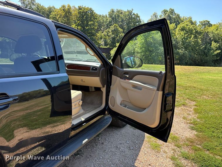 image for item ER3281 2013 Chevrolet Tahoe SUV