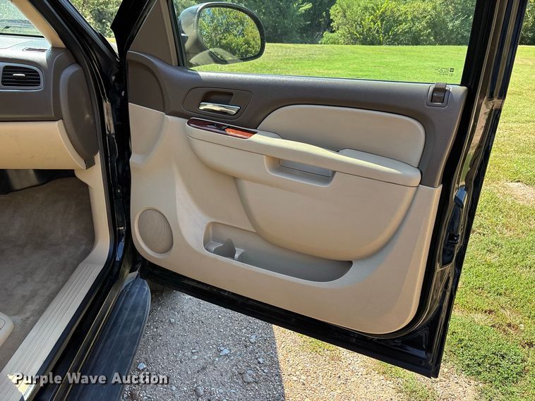 image for item ER3281 2013 Chevrolet Tahoe SUV