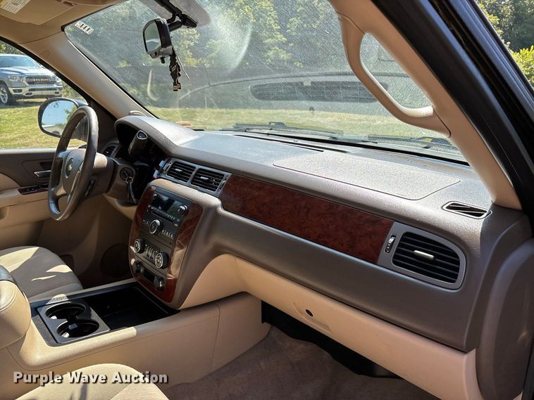 image for item ER3281 2013 Chevrolet Tahoe SUV