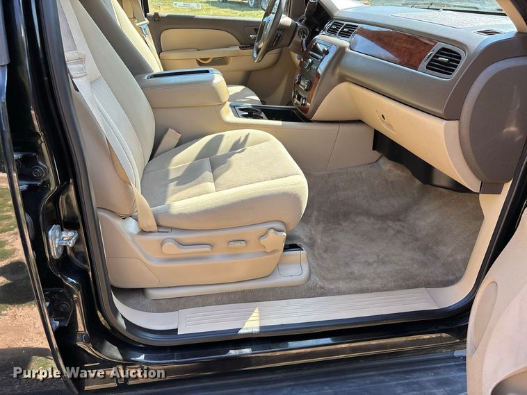 image for item ER3281 2013 Chevrolet Tahoe SUV