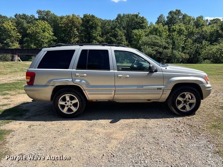 image for item ER3287 2004 Jeep Grand Cherokee Limited SUV