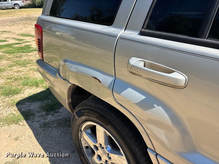 image for item ER3287 2004 Jeep Grand Cherokee Limited SUV