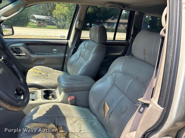 image for item ER3287 2004 Jeep Grand Cherokee Limited SUV