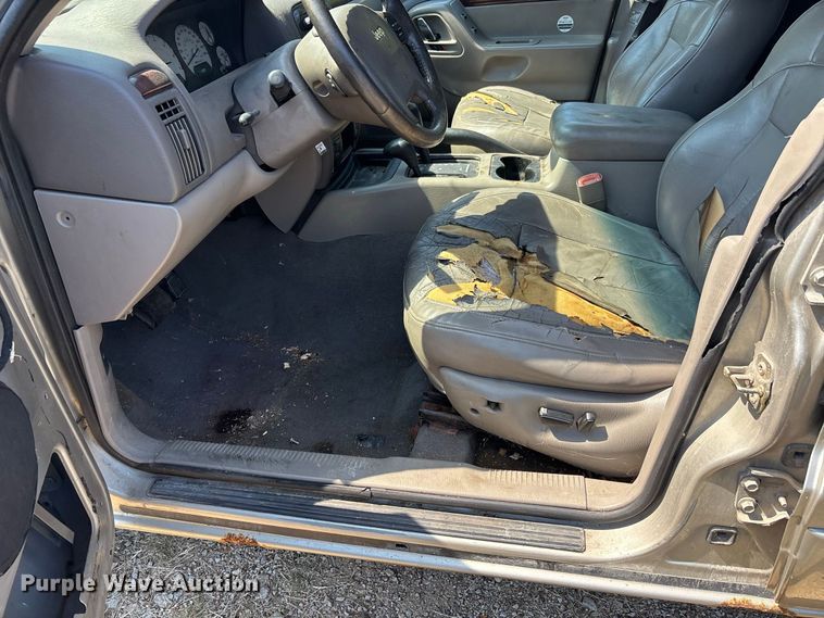 image for item ER3287 2004 Jeep Grand Cherokee Limited SUV