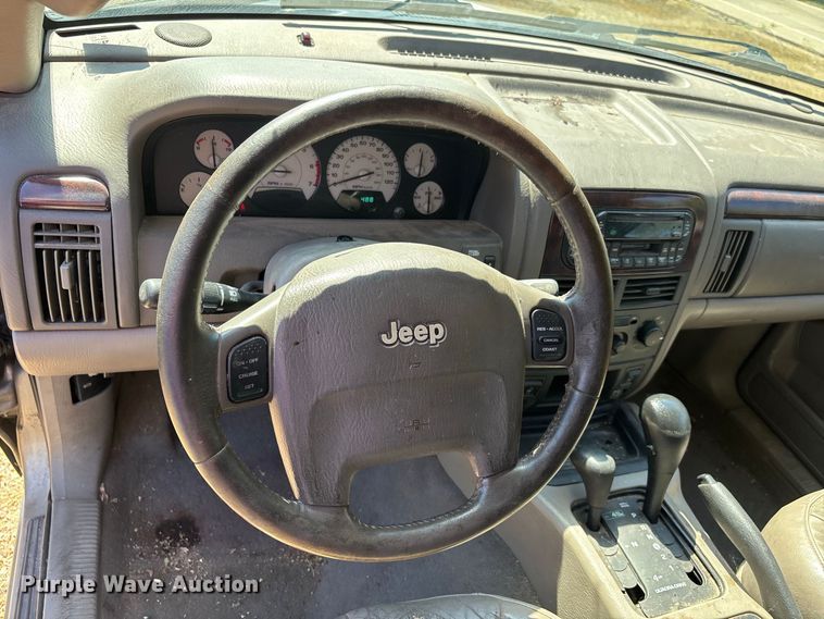 image for item ER3287 2004 Jeep Grand Cherokee Limited SUV