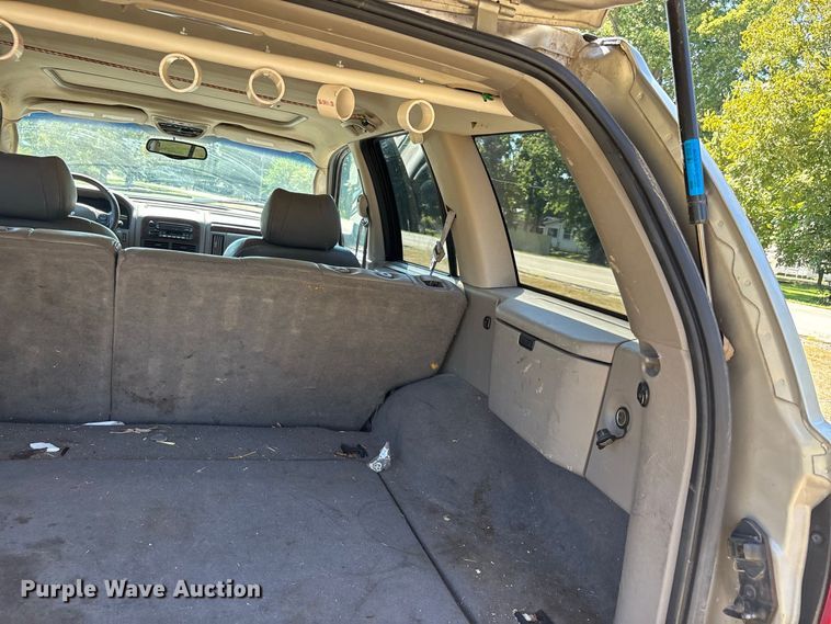 image for item ER3287 2004 Jeep Grand Cherokee Limited SUV