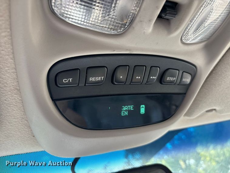 image for item ER3287 2004 Jeep Grand Cherokee Limited SUV