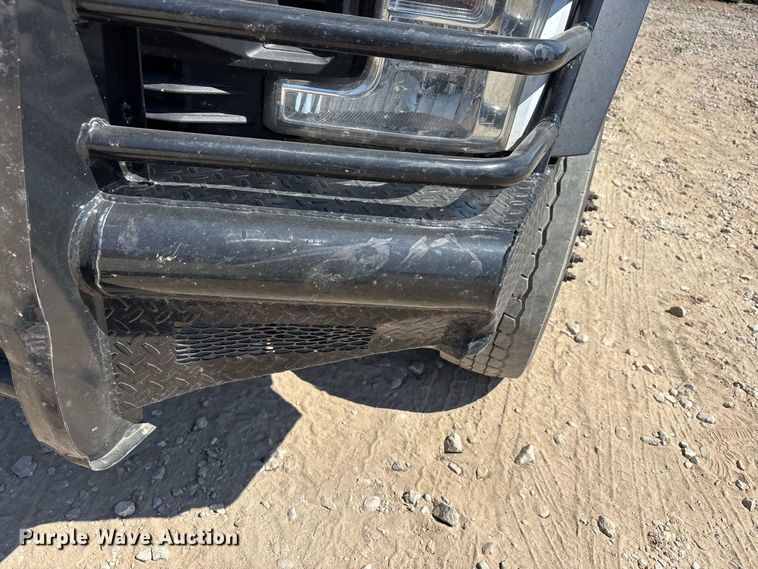 image for item ER3302 2019 Ford F550 Super Duty XL flatbed truck