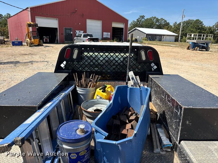 image for item ER3302 2019 Ford F550 Super Duty XL flatbed truck