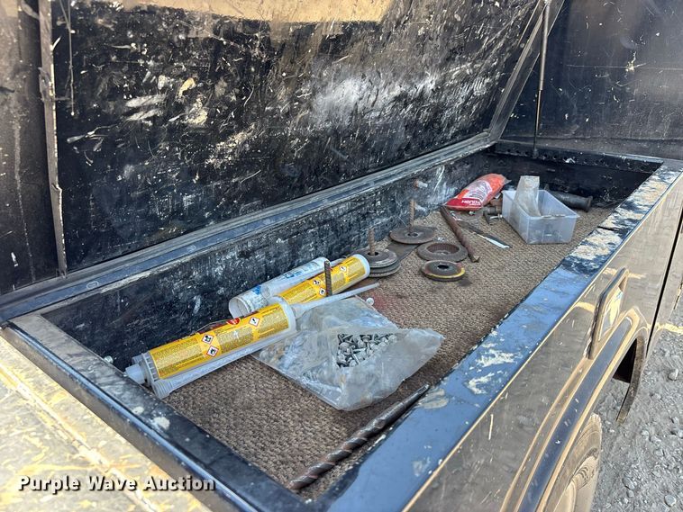 image for item ER3302 2019 Ford F550 Super Duty XL flatbed truck