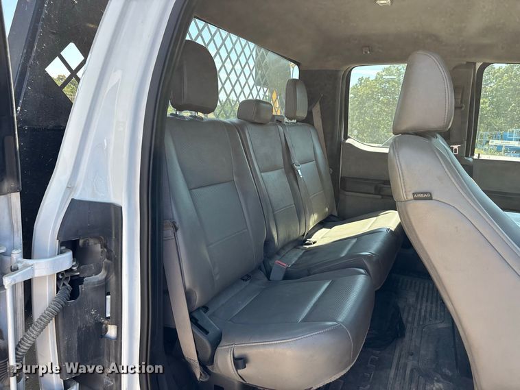 image for item ER3302 2019 Ford F550 Super Duty XL flatbed truck