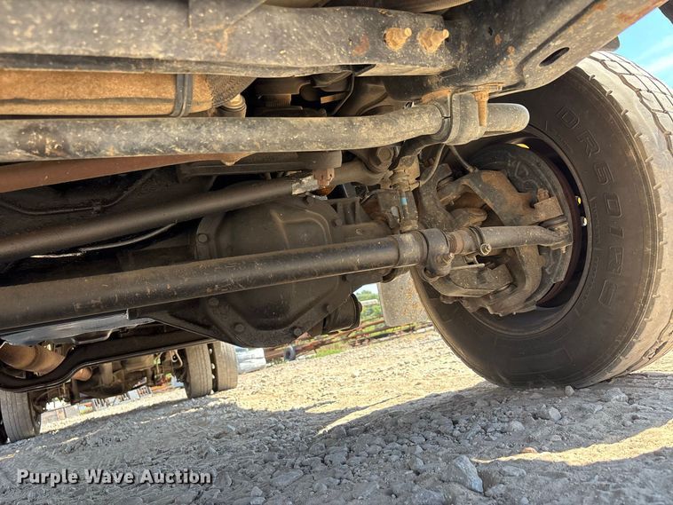 image for item ER3302 2019 Ford F550 Super Duty XL flatbed truck