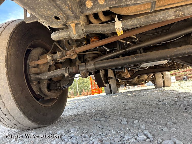 image for item ER3302 2019 Ford F550 Super Duty XL flatbed truck