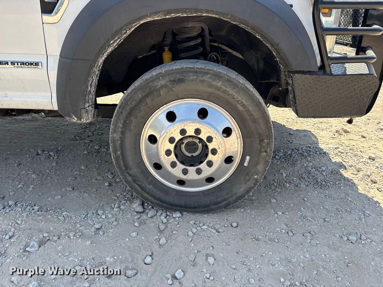 image for item ER3302 2019 Ford F550 Super Duty XL flatbed truck
