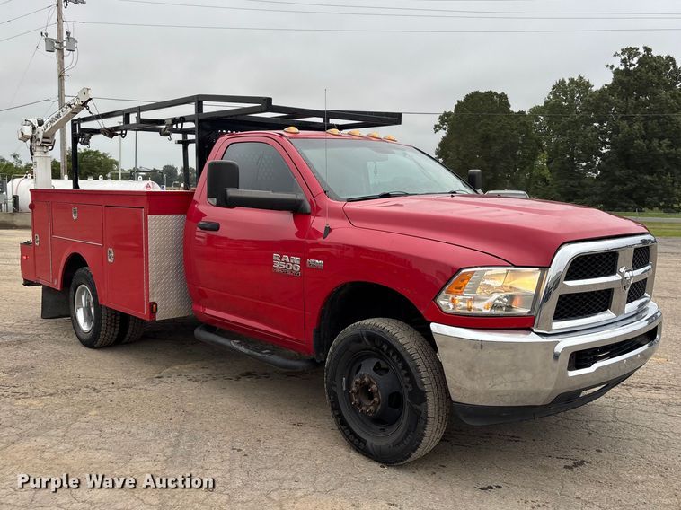image for item ER3376 2014 RAM 3500 utility bed pickup truck