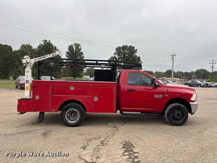 image for item ER3376 2014 RAM 3500 utility bed pickup truck
