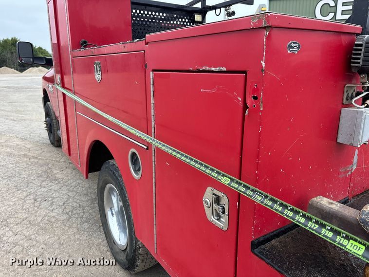 image for item ER3376 2014 RAM 3500 utility bed pickup truck