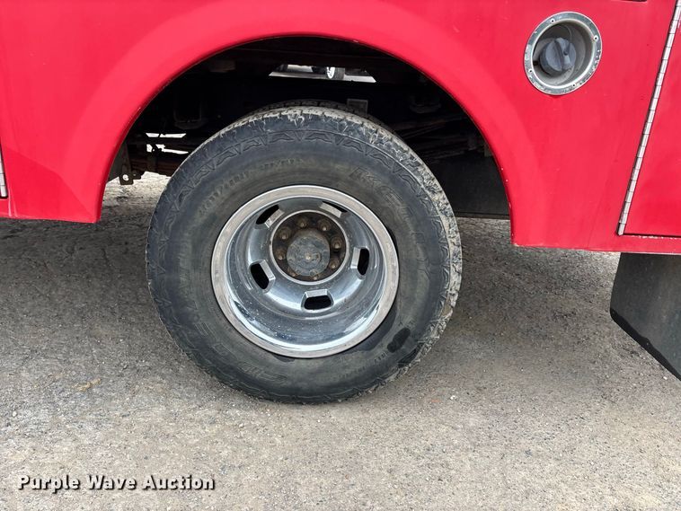 image for item ER3376 2014 RAM 3500 utility bed pickup truck