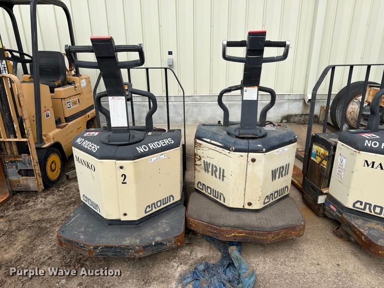image for item ES1108 (2) Crown pallet jacks