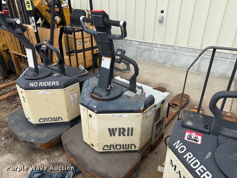 image for item ES1108 (2) Crown pallet jacks