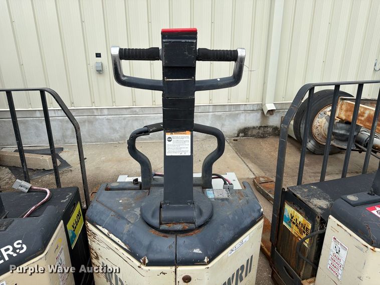image for item ES1108 (2) Crown pallet jacks