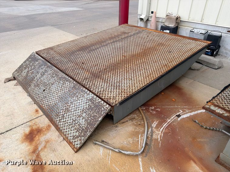 image for item ES1110 Dock leveler