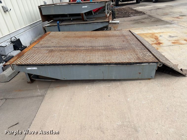image for item ES1110 Dock leveler