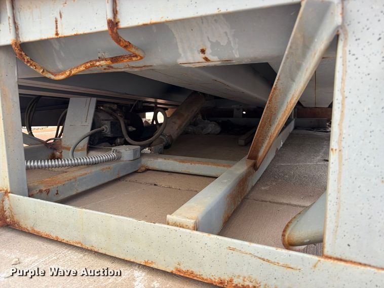 image for item ES1110 Dock leveler