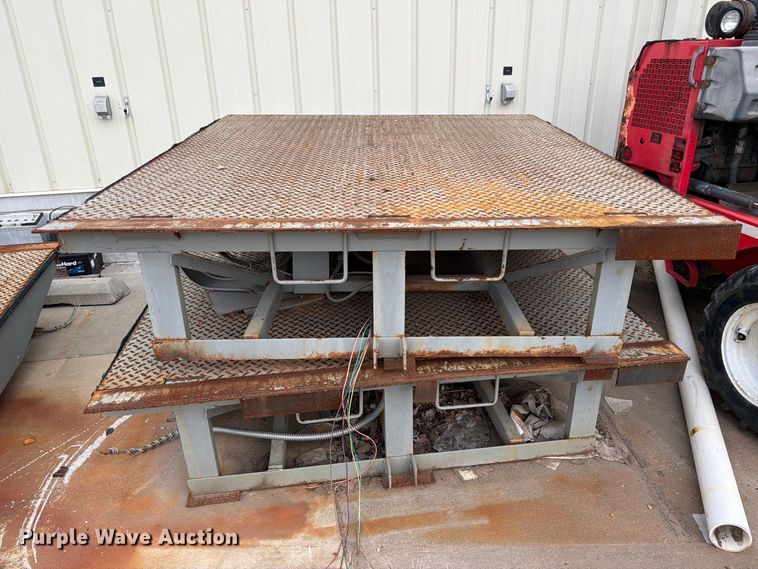 image for item ES1111 (2) dock levelers