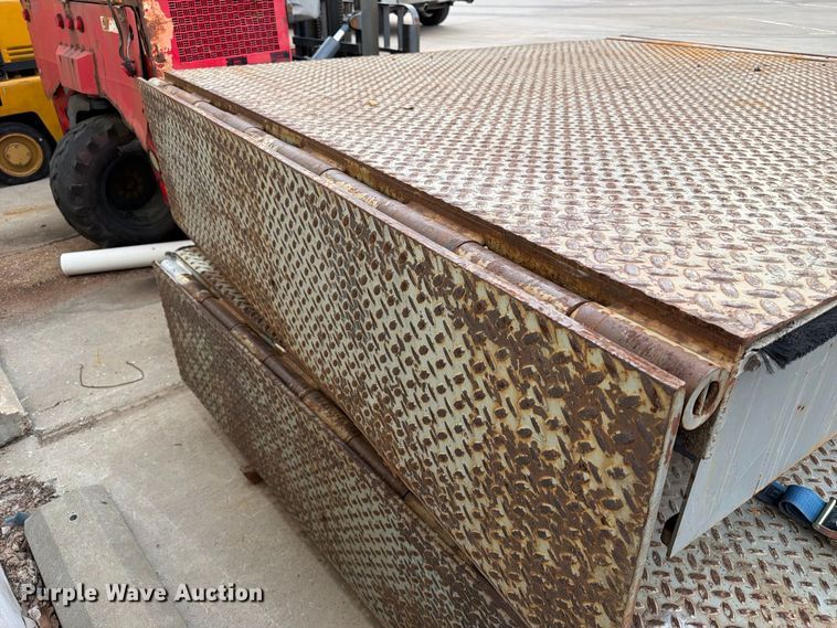 image for item ES1111 (2) dock levelers