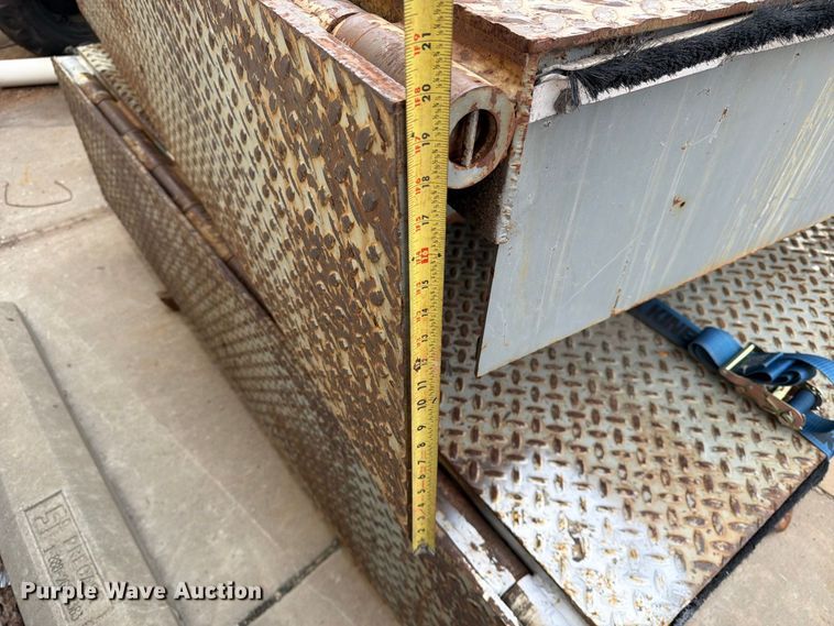 image for item ES1111 (2) dock levelers