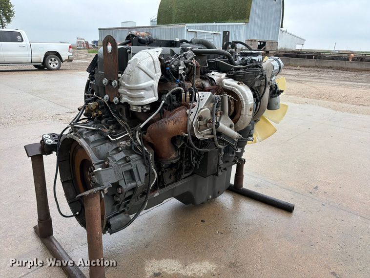 image for item ES1156 2013 Paccar CPCRH12.9M01 engine