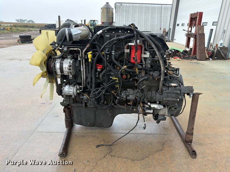 image for item ES1156 2013 Paccar CPCRH12.9M01 engine