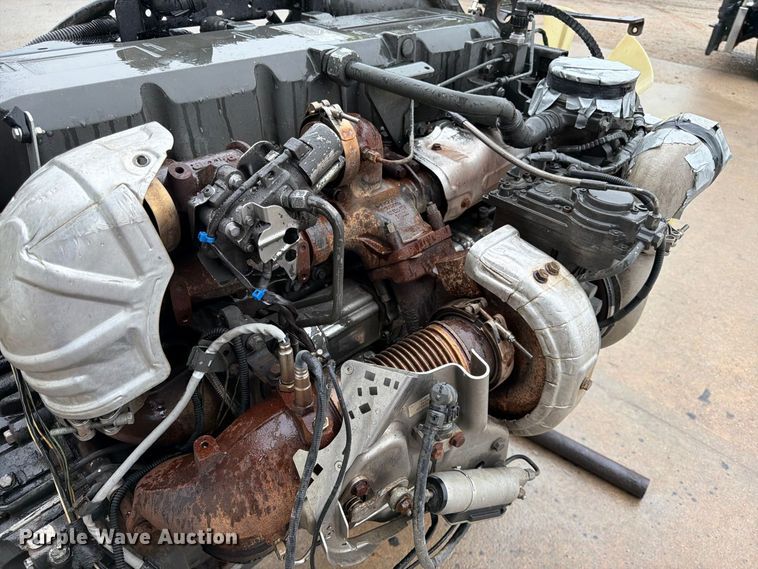 image for item ES1156 2013 Paccar CPCRH12.9M01 engine