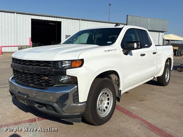image for item ES8145 2021 Chevrolet Silverado 1500 Crew Cab pickup truck