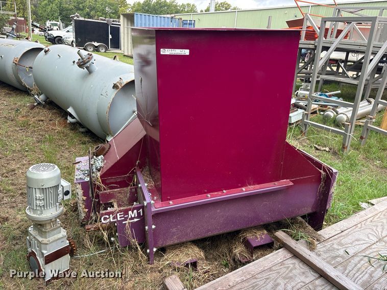 image for item ES8193 (3) hopper feeder systems