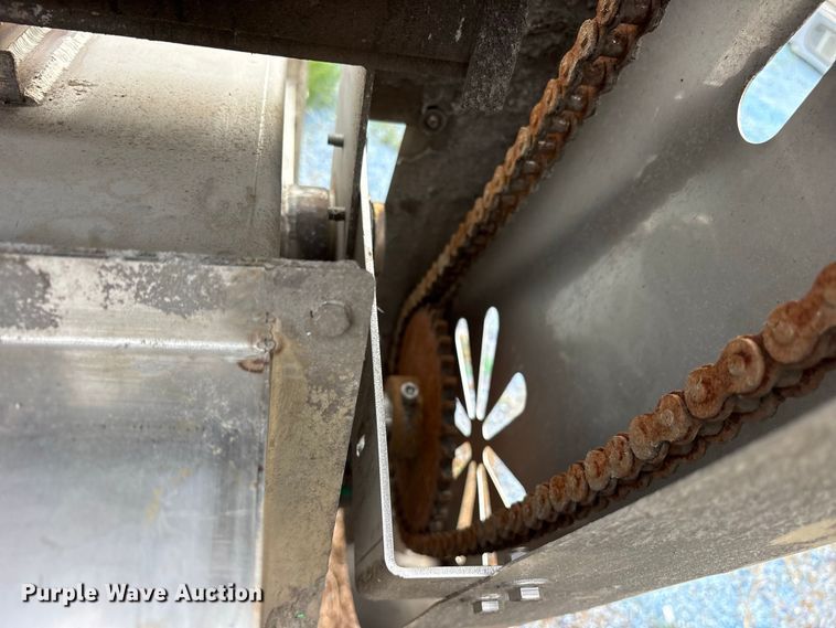 image for item ES8194 (3) elevator bucket conveyors
