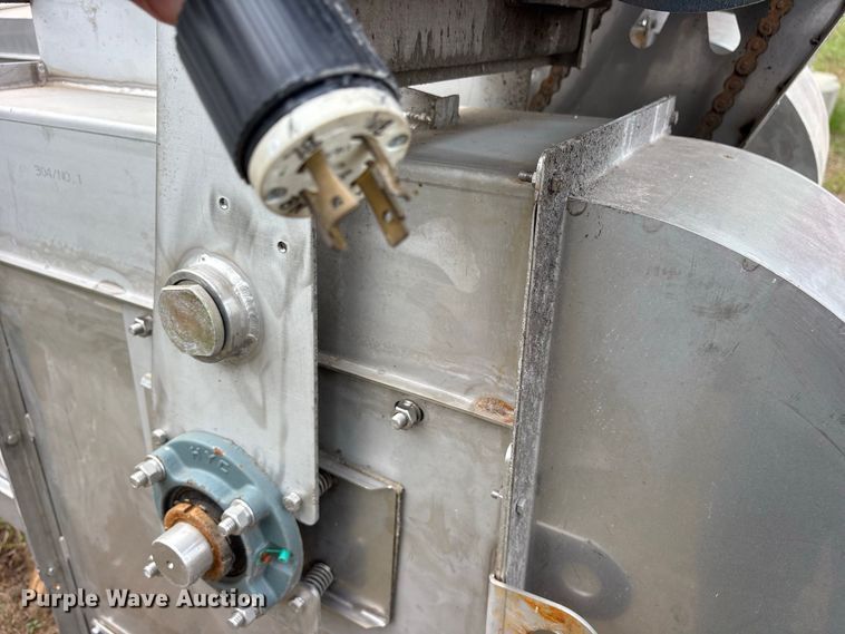 image for item ES8194 (3) elevator bucket conveyors