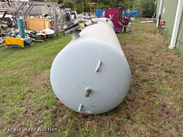 image for item ES8196 (2) air tanks