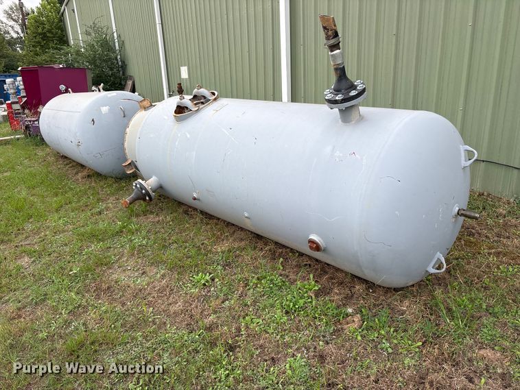 image for item ES8196 (2) air tanks