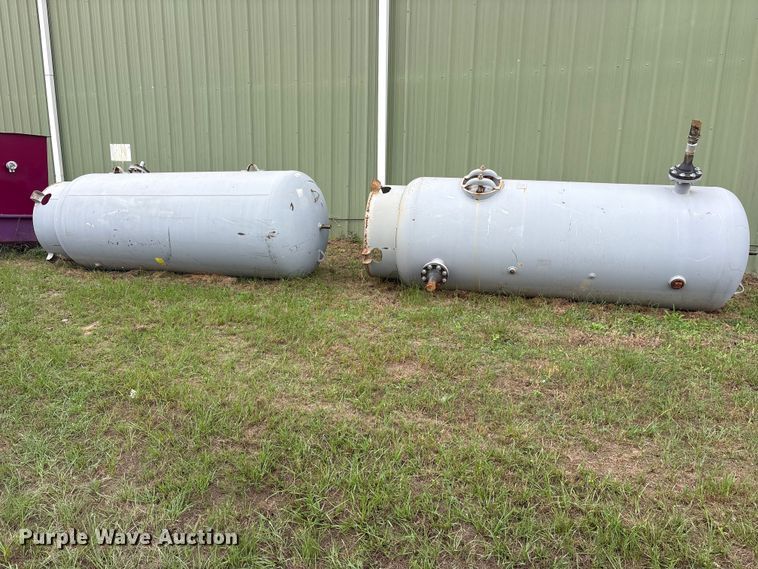 image for item ES8196 (2) air tanks