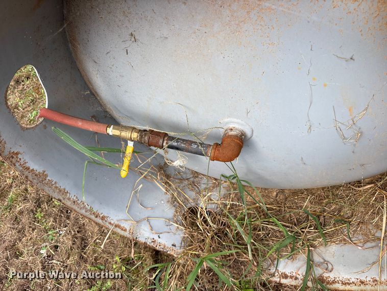 image for item ES8196 (2) air tanks
