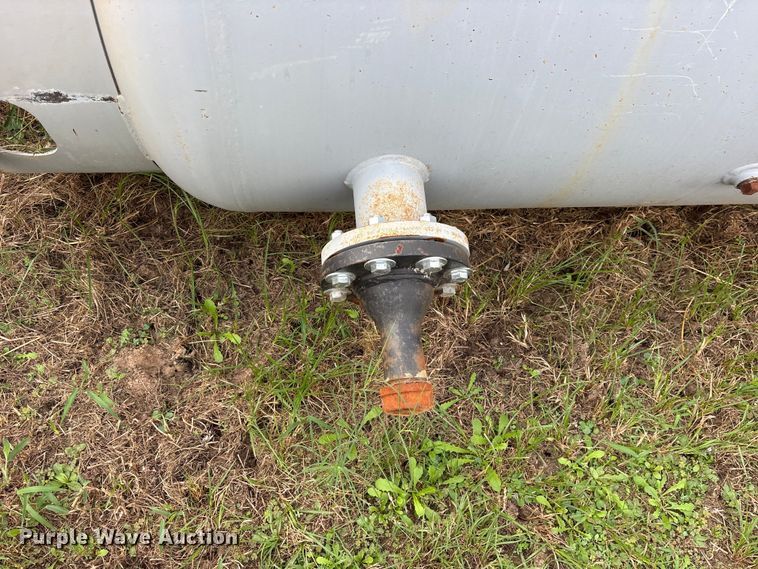 image for item ES8196 (2) air tanks