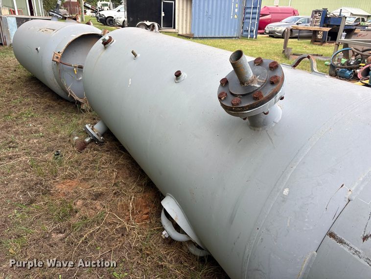 image for item ES8196 (2) air tanks